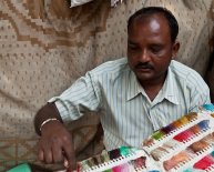 Different ways of dyeing fabric